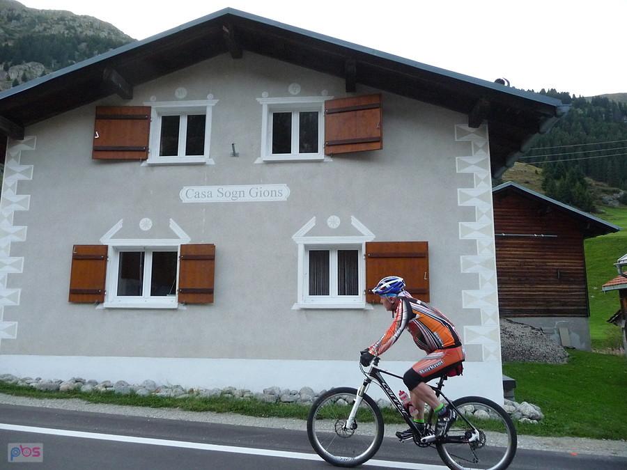 Wieczorny podjazd pod Lukmanierpass