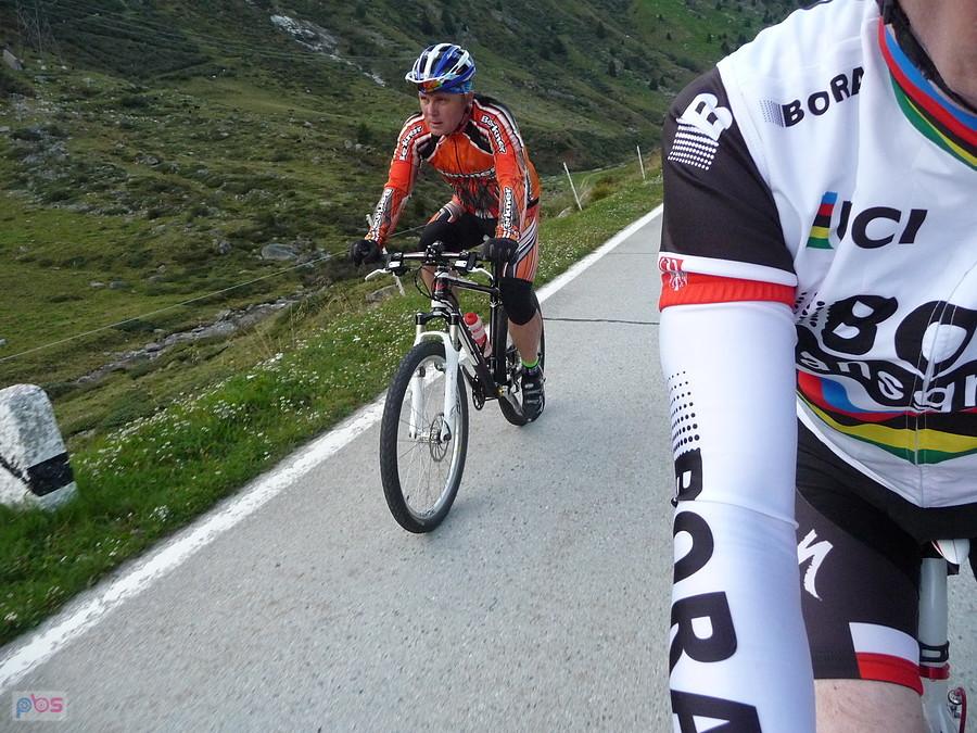 Wieczorny podjazd pod Lukmanierpass