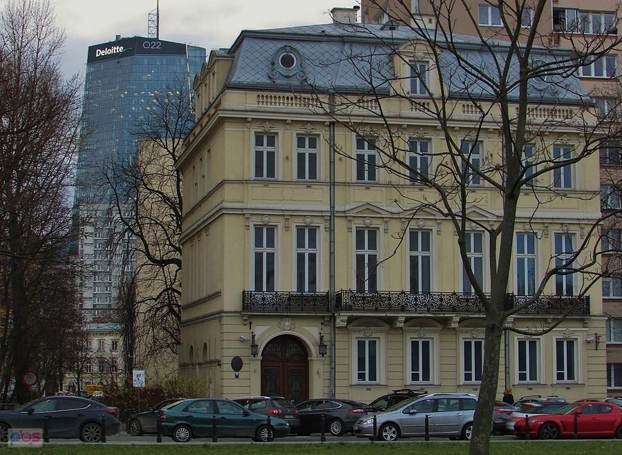 Pałac Janaszów i biurowiec Q22