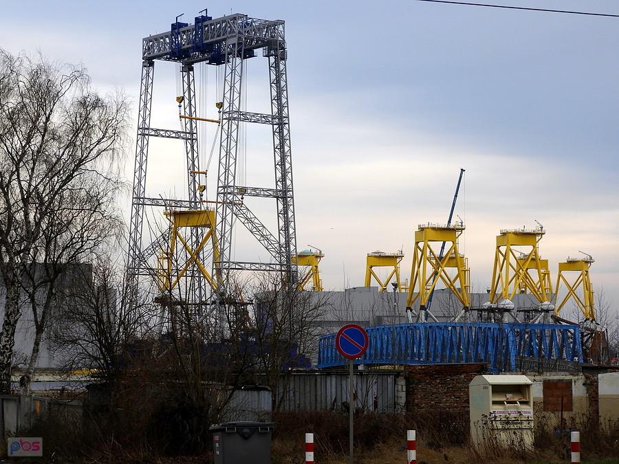 Konstrukcje portowe.