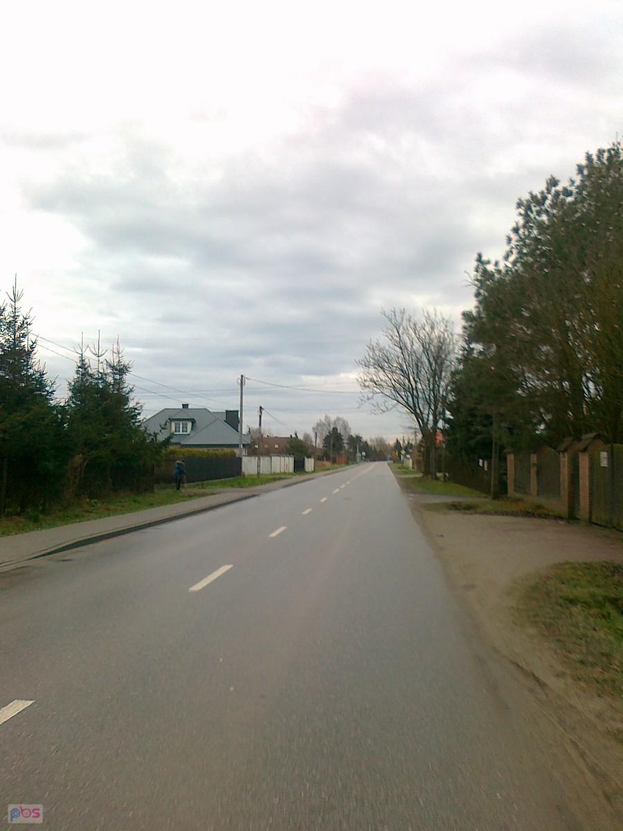 Puste ulice na całej trasie