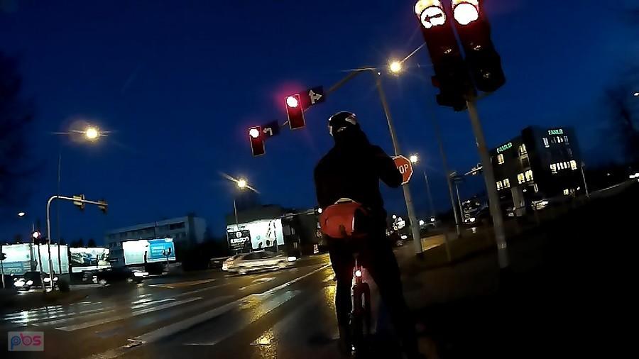 Uff nie tylko ja startuję gdy jest ciemno ;)