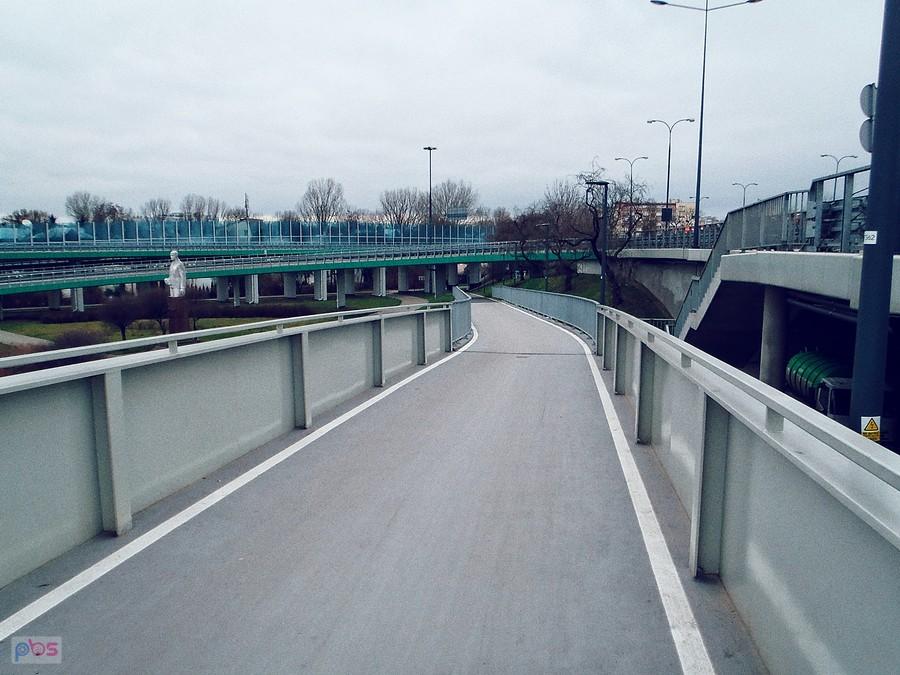 kładka pod Mostem Łazienkowskim
