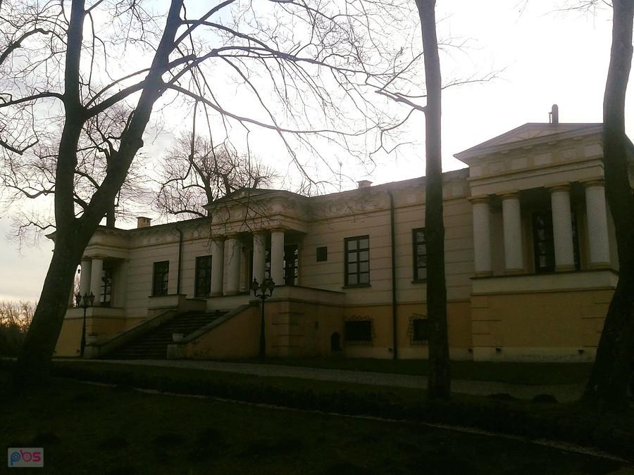 Małków - Zespół Pałacowo - Parkowy