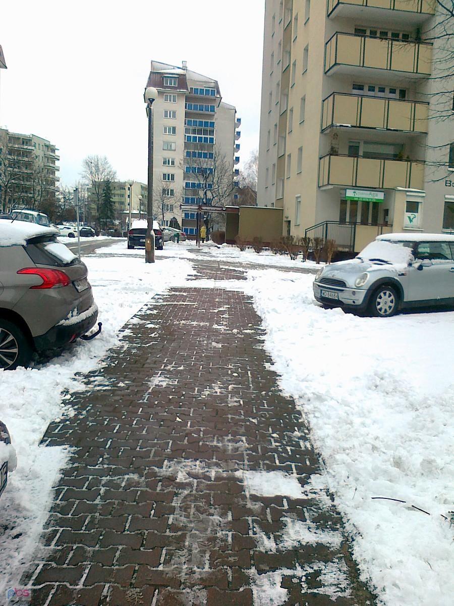 Niektóre chodniki już odśnieżone