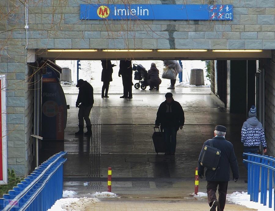 Zejście do stacji Metro Imielin