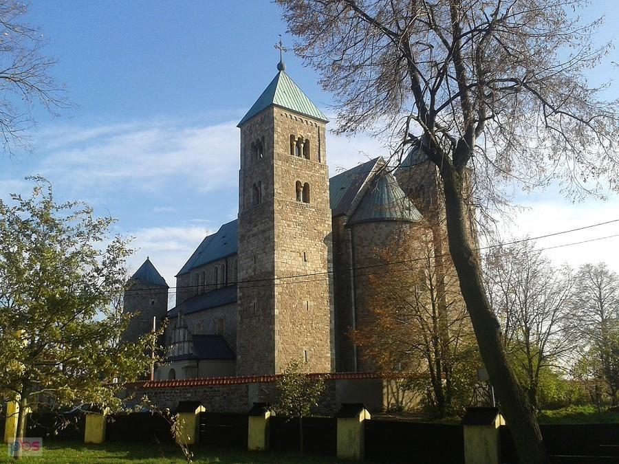 Archikolegiata NMP Królowej i św. Aleksego w Tumie