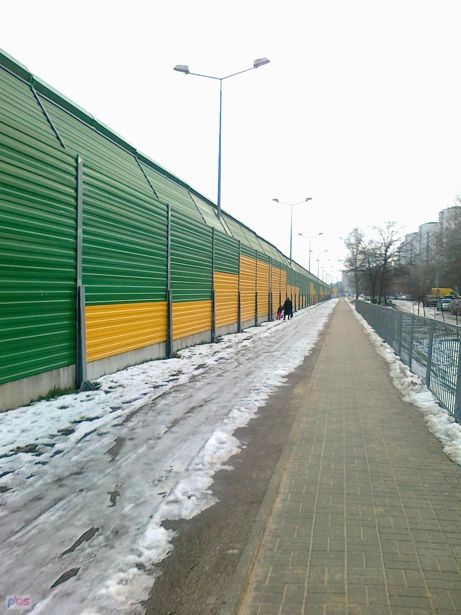 Ddr na wiadukcie cała oblodzona