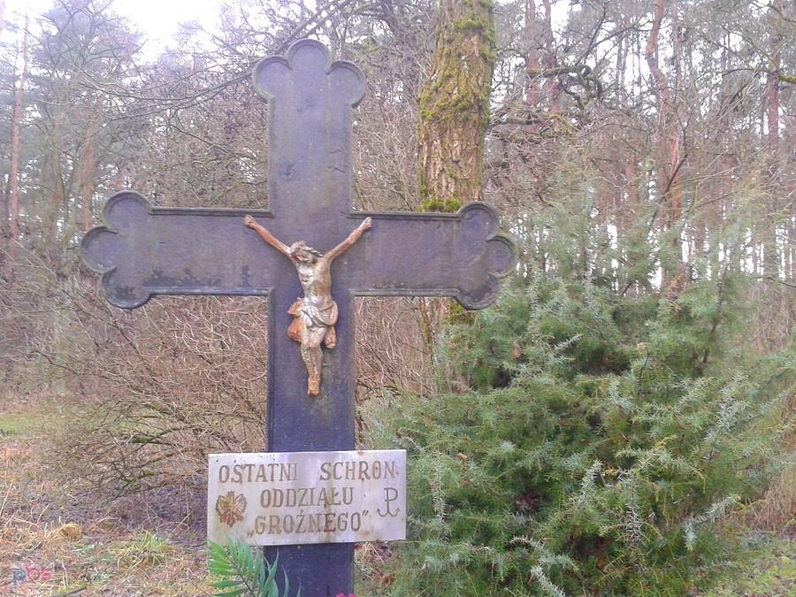 Miejsce Pamięci - ostatni schron oddziału " Groźnego"