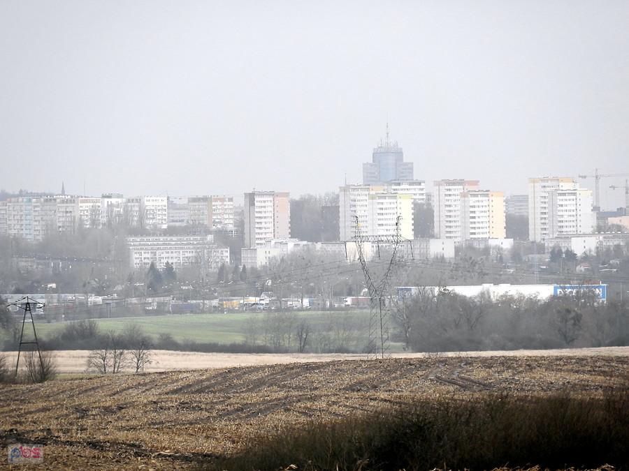 Odrobinę Szczecina spod Karwowa w porannej mgle.