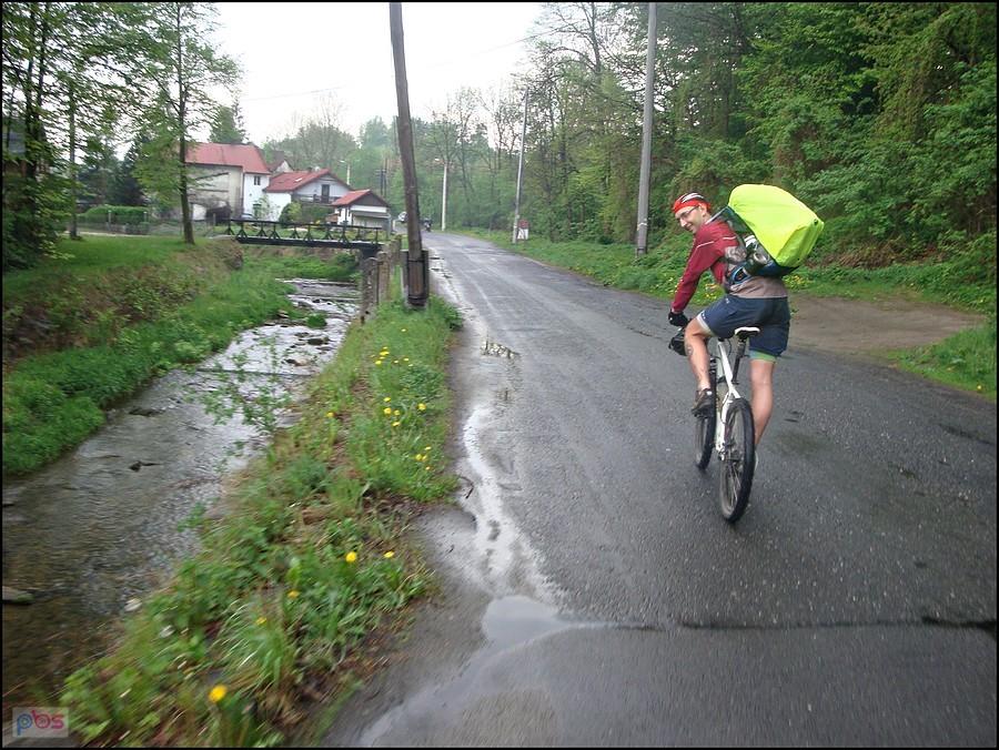 Kotlina Kłodzka 2012; asfaltowy dojazd w kierunku Czech