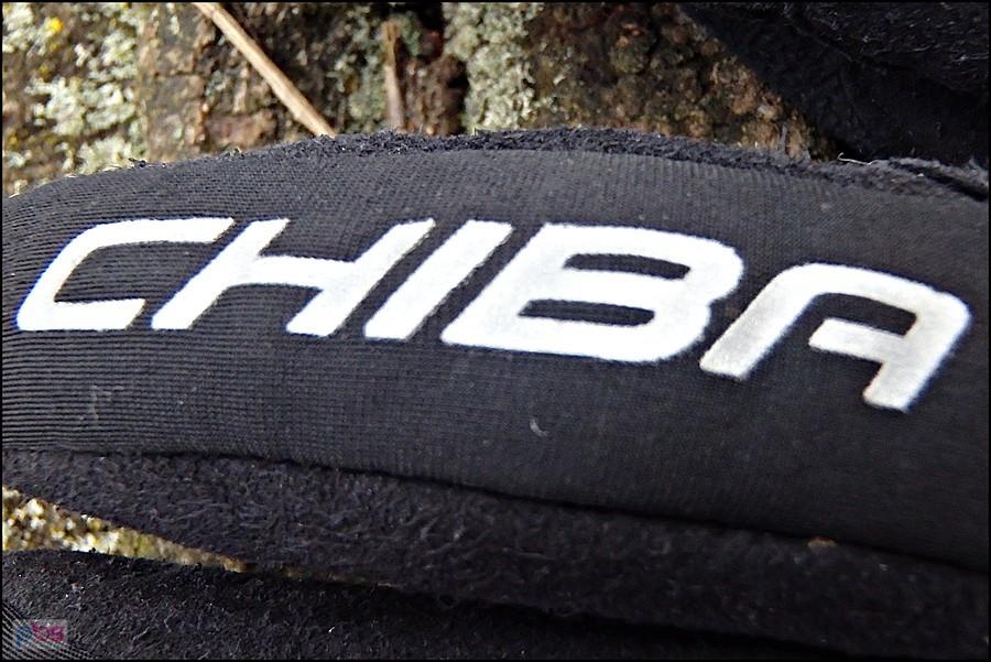 Zimowe rękawiczki rowerowe Chiba Classic Shoftshell; odblaskowy element na palcu wskazującym