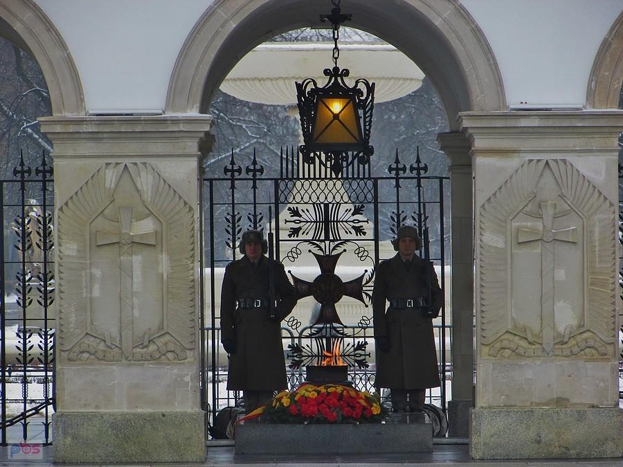 Warta honorowa przy Grobie Nieznanego Żołnierza