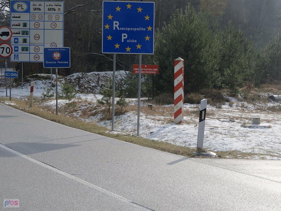Na granicy tuż za Dobieszczynem.