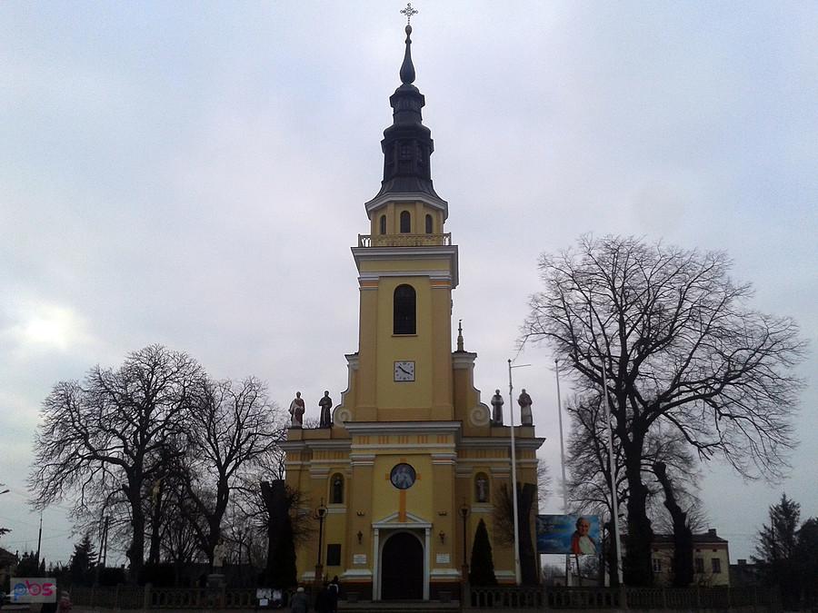 Kościół p.w. NMP i Św. Anny w Parzęczewie