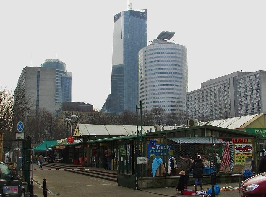 Bazarek przy Hali Mirowskiej
