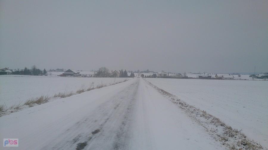 Na lokalnych drogach ślisko