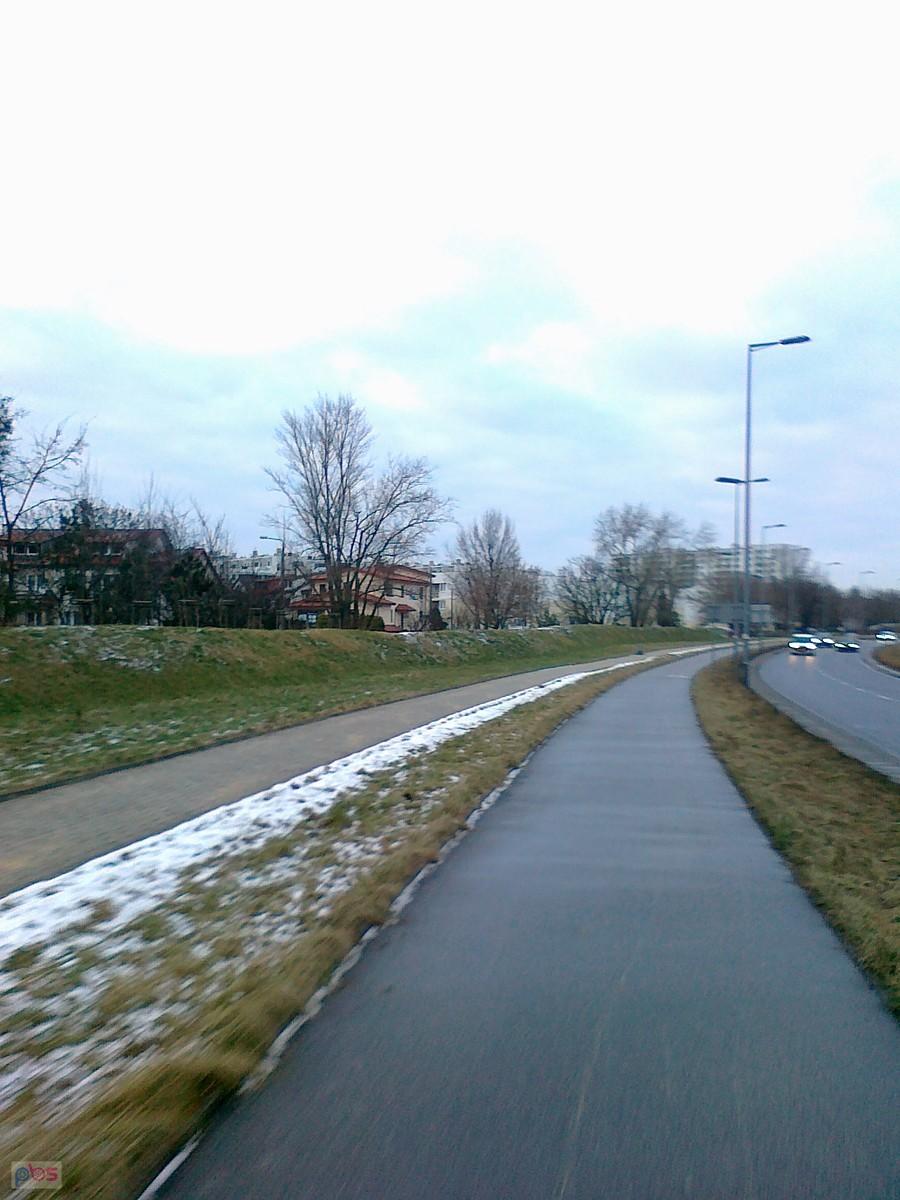 Ddr na Powstańców oczyściła się sama