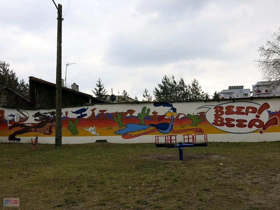 Takich kolorowych murali powinno być jak najwięcej