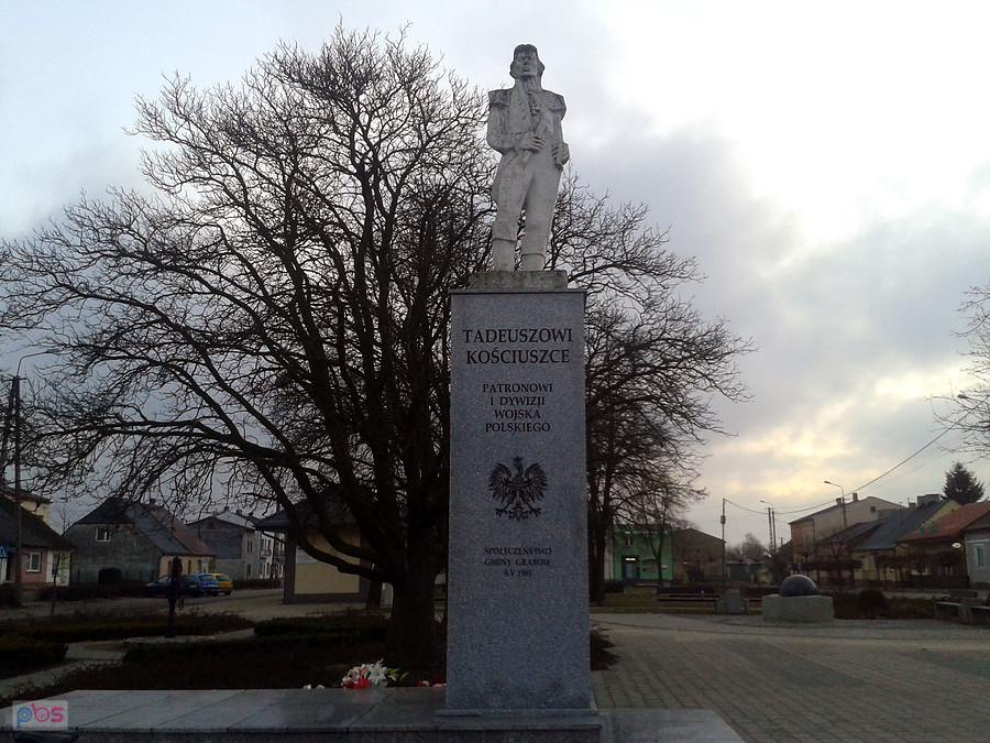 Grabów - pomnik Tadeusza Kościuszki