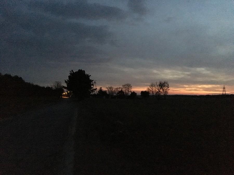 Zaawansowany zachód słońca w Walkowicach