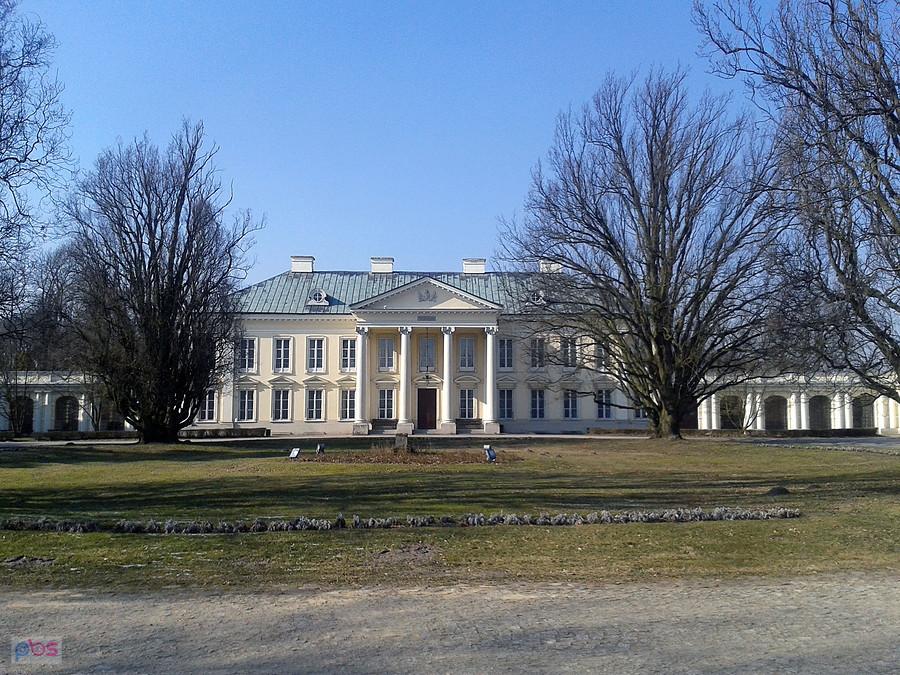 Pałac w Walewicach