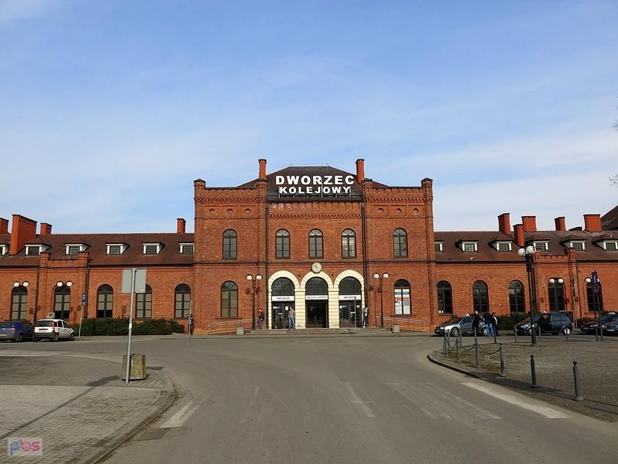 Dworzec kolejowy w Skierniewicach