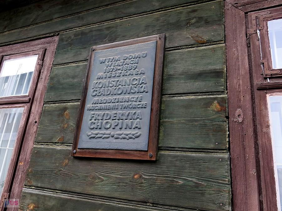 Przed Izbą w Skierniewicach