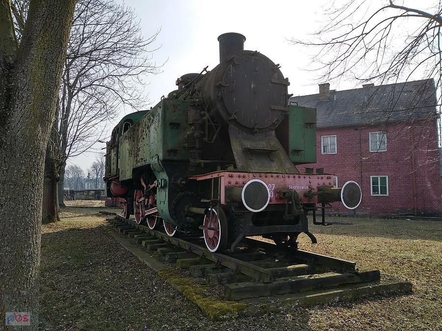 Strasznie podniszczony... - na terenie lokomotywowni w Skierniewicach