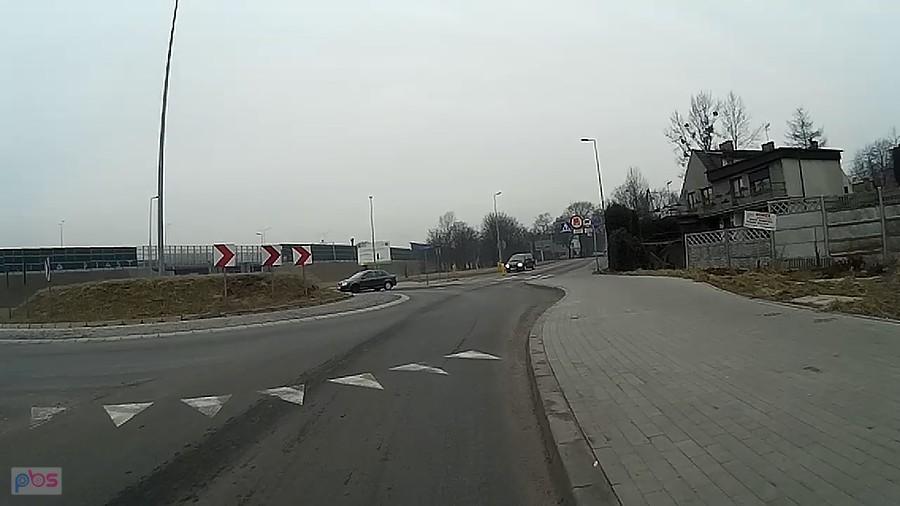 Ostatnie rondo przed firmą