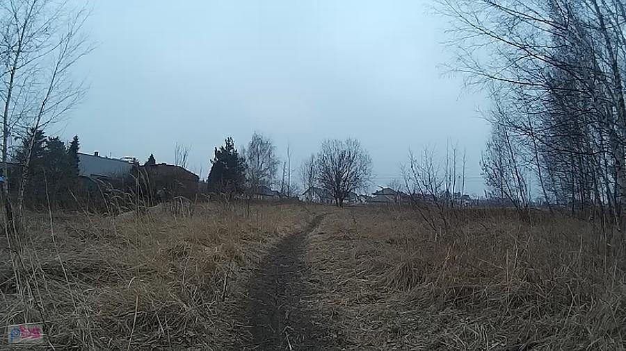 Wąsko i sporo błota