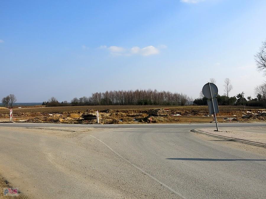 Budowa ronda w Inowłodzu.