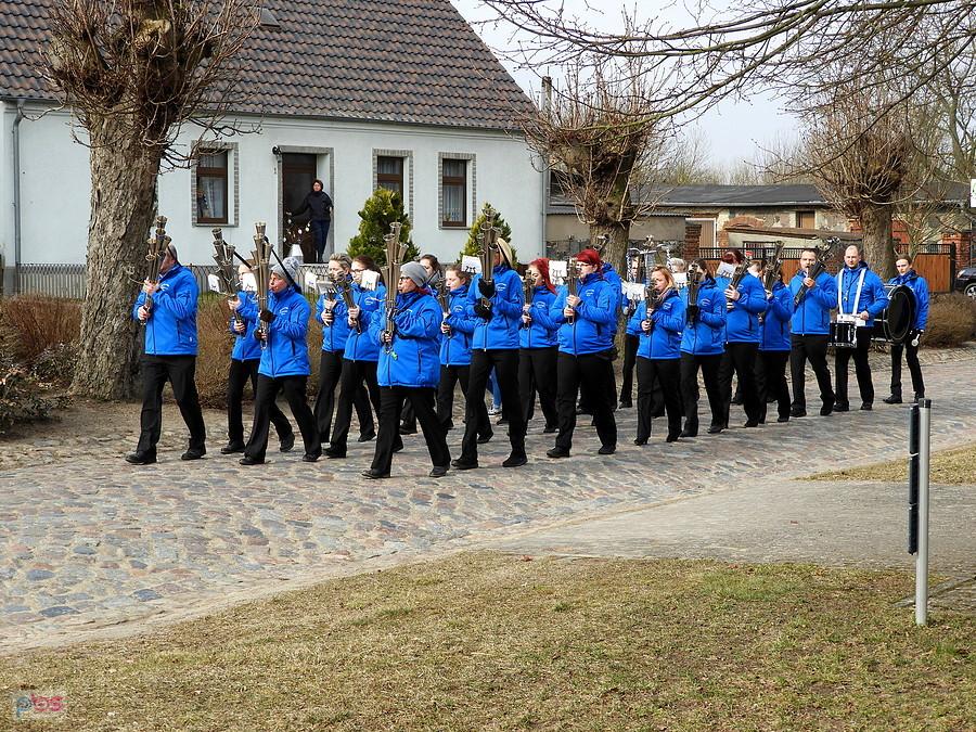 Uliczna orkiestra w Schwennenz.