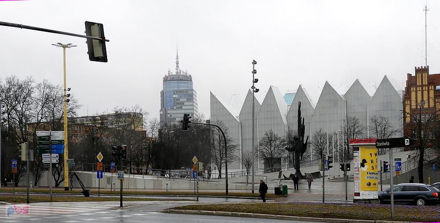 Widok z Placu Żołnierza 1 kwietnia 18 r, o poranku.
