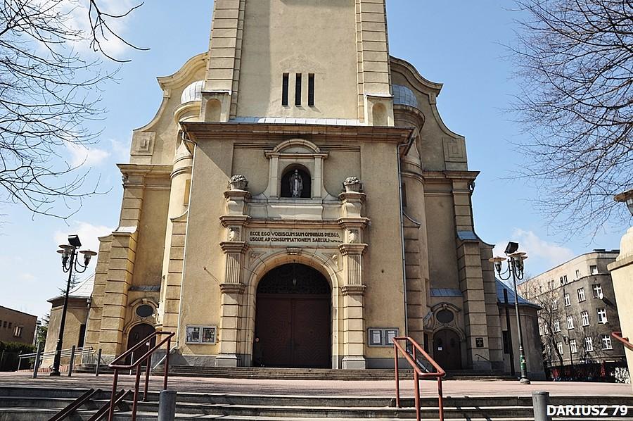 Katowice Dąbrówka Mała - Kościół Rzymskokatolicki Pw. św. Antoniego z Padwy