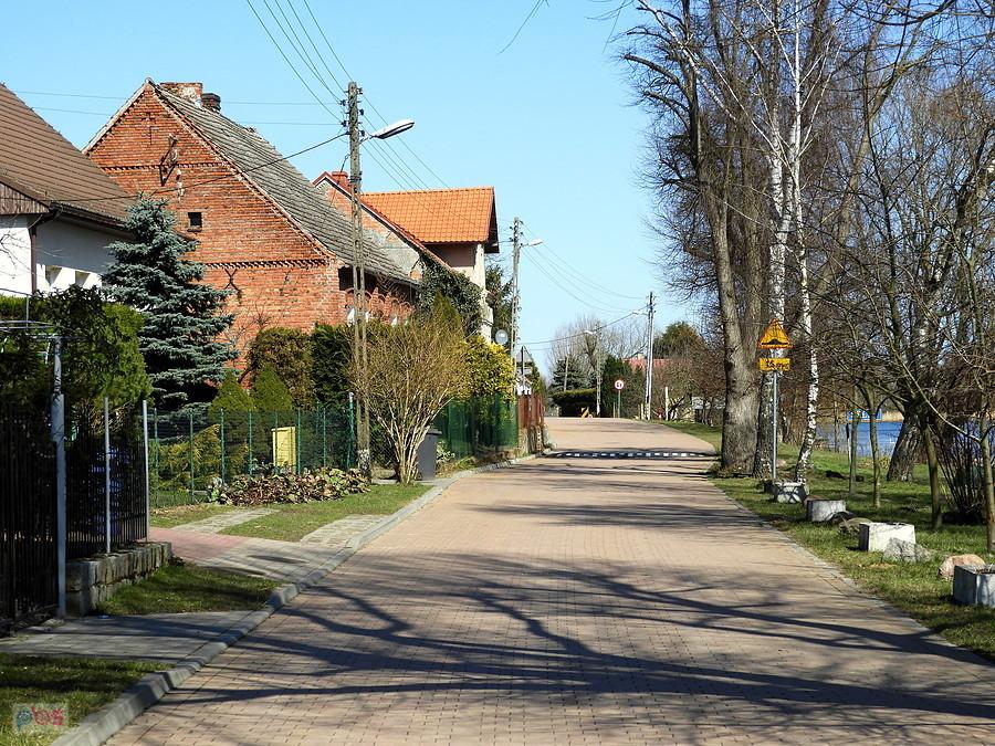 Uliczka w dolnej części Siadła Dolnego.