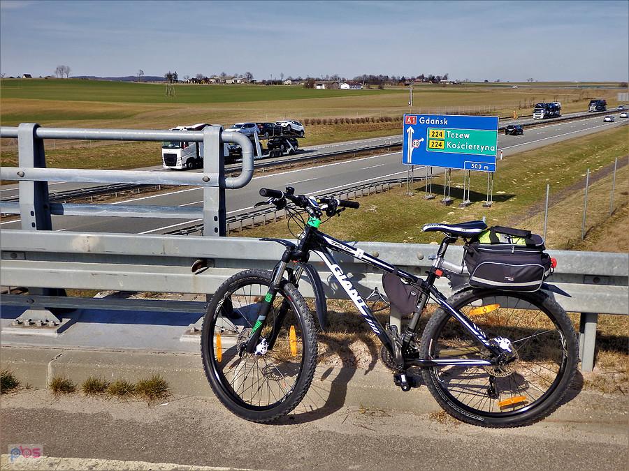 Okolice Tczewa - widok na autostradę A 1.