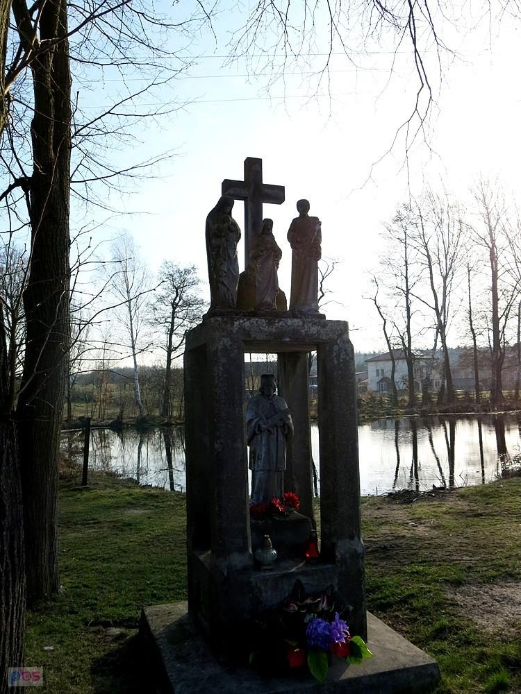 Przy drodze na Sławno.