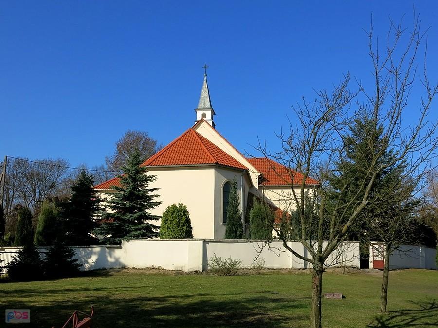 Parafia w Sławnie.