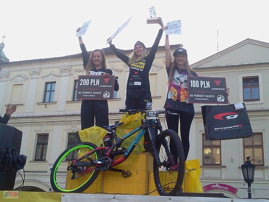 Podium KOBIETY