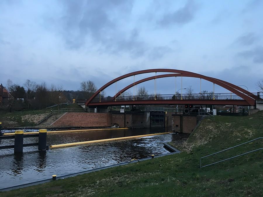 Donnerschleuse w Neu Lankau