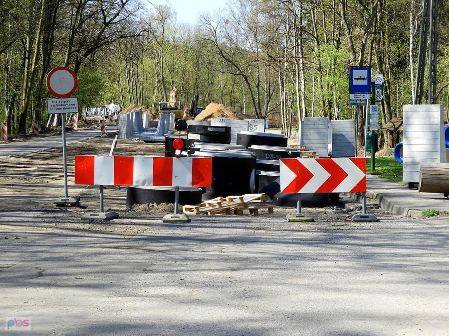 Co raz to nowe widoki na przebudowywanej ulicy Arkońskiej.