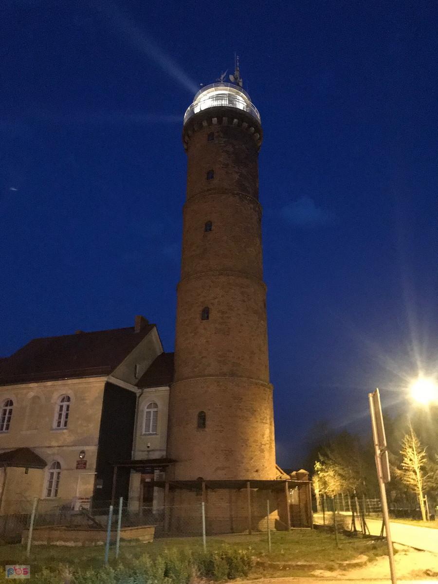 latarnia w Jarosławcu nawet świeci