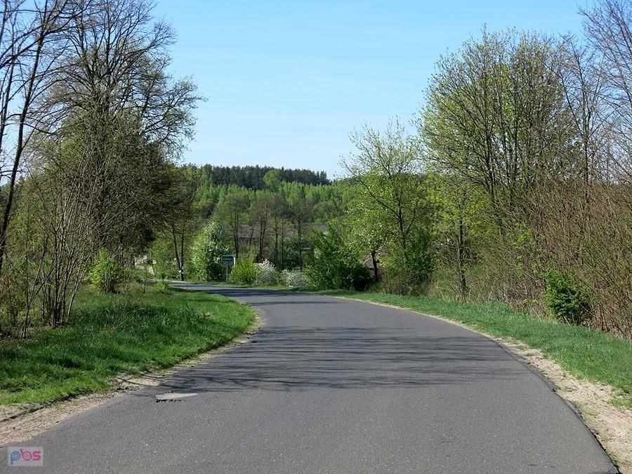 Wjazd do Luboczy od strony Nowego Miasta nad Pilicą