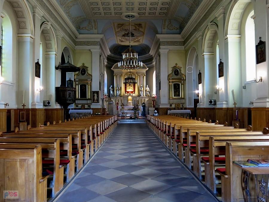 Wnętrze kościoła w Rzeczycy