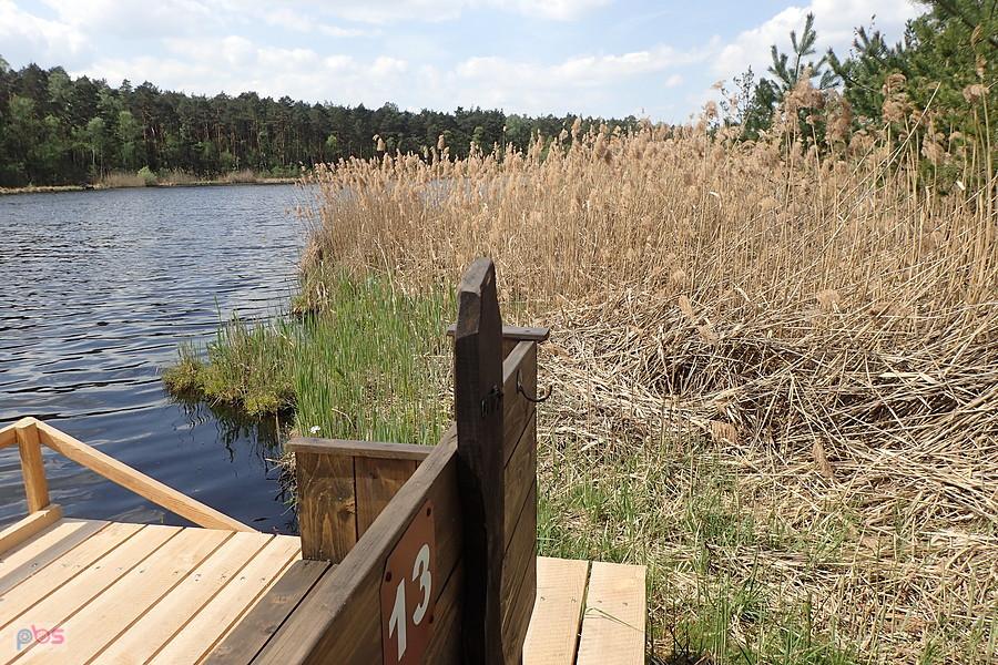 Stanowiska wędkarskie nad Jeziorem w Jeziorze