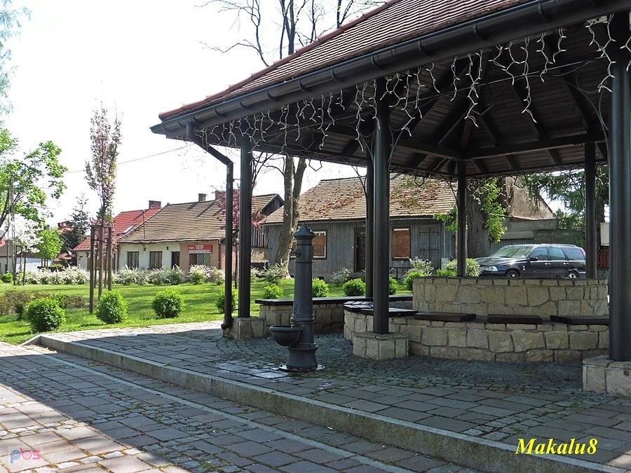 Studnia na rynku w Alwerni