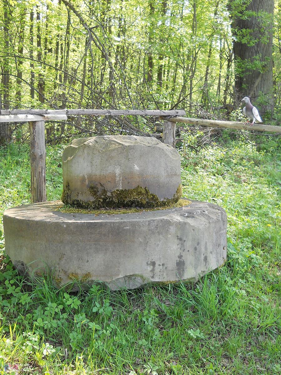 kamień młyński i mistrz drugiego planu