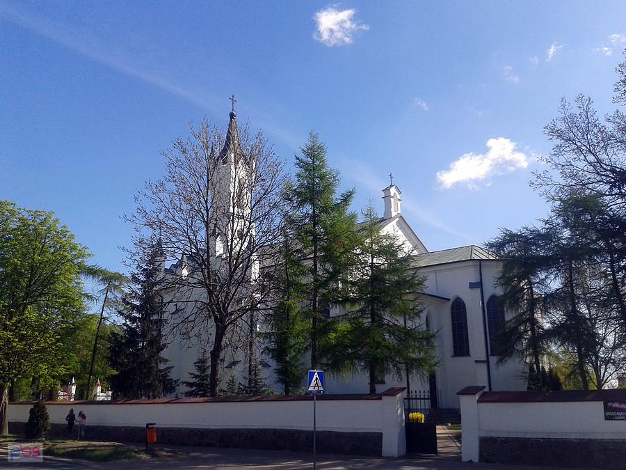Krośniewice, Kościół p. w. Wniebowzięcia Najświętszej Marii Panny