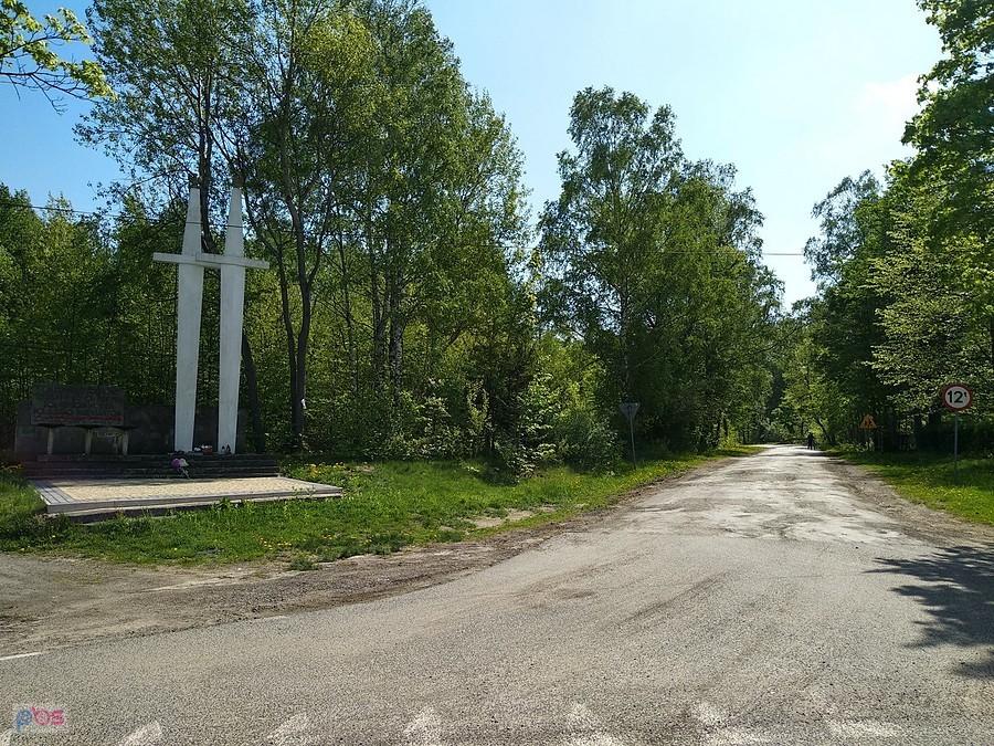 Pomnik w Ruskim Brodzie